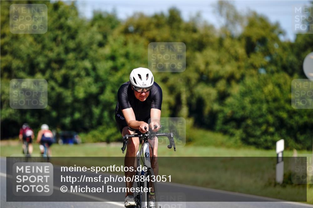 07.09.2025 - 19. Norderstedt Triathlon Michael Burmester http://msf.ph/oto/8843051 07.09.2025 12:57:43 Radfahren 242, 841, 1326 meine-sportfotos.de