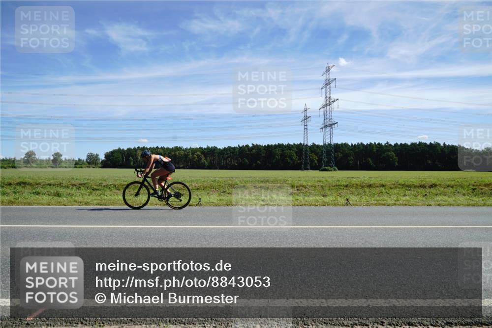 07.09.2025 - 19. Norderstedt Triathlon Michael Burmester http://msf.ph/oto/8843053 07.09.2025 12:35:45 Radfahren  meine-sportfotos.de
