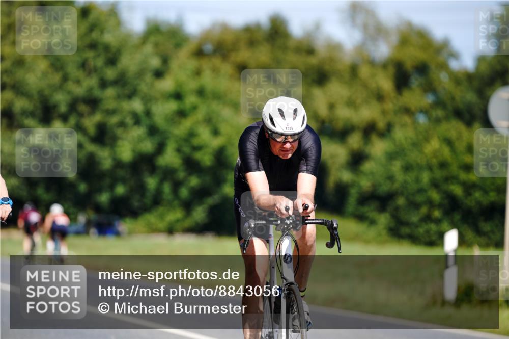 07.09.2025 - 19. Norderstedt Triathlon Michael Burmester http://msf.ph/oto/8843056 07.09.2025 12:57:43 Radfahren 242, 841, 1326 meine-sportfotos.de