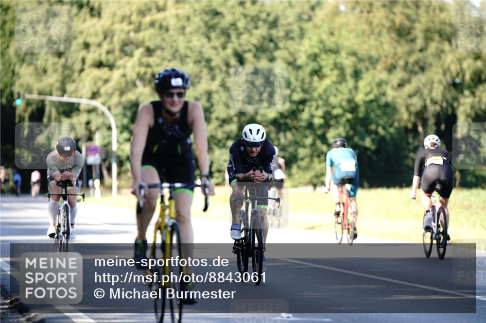 07.09.2025 - 19. Norderstedt Triathlon Michael Burmester http://msf.ph/oto/8843061 07.09.2025 15:52:45 Radfahren 376, 515, 520, 535, 1056, 1096 meine-sportfotos.de