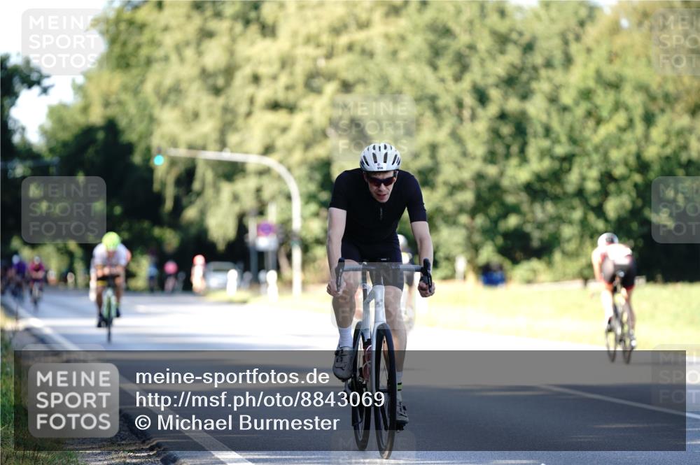07.09.2025 - 19. Norderstedt Triathlon Michael Burmester http://msf.ph/oto/8843069 07.09.2025 15:52:48 Radfahren 515, 520, 535, 956, 1056, 1096 meine-sportfotos.de