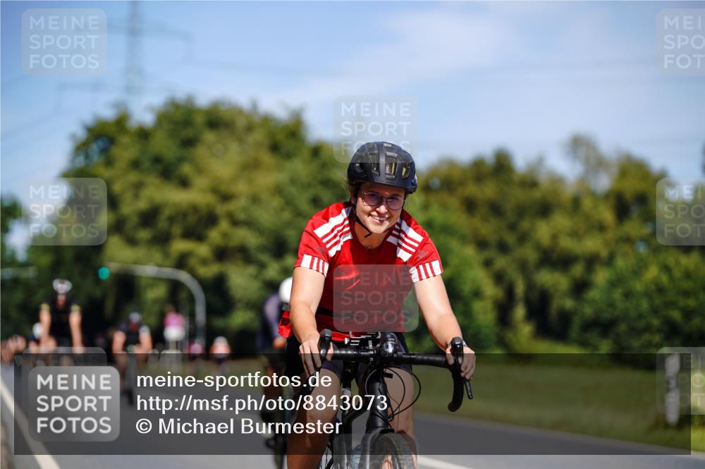 07.09.2025 - 19. Norderstedt Triathlon Michael Burmester http://msf.ph/oto/8843073 07.09.2025 12:57:46 Radfahren 242, 318, 841, 1238, 1326 meine-sportfotos.de
