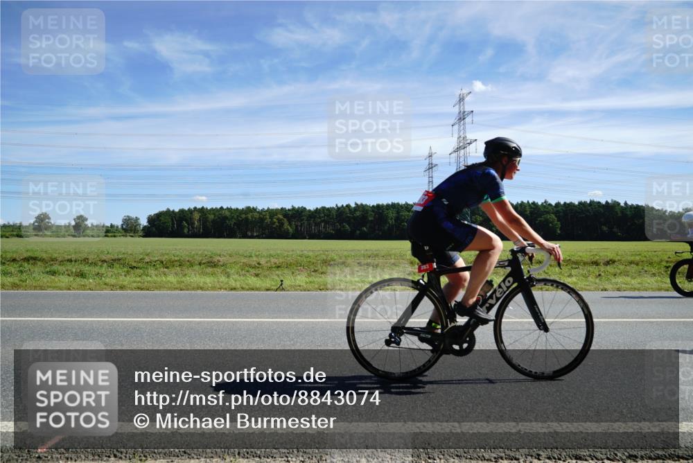 07.09.2025 - 19. Norderstedt Triathlon Michael Burmester http://msf.ph/oto/8843074 07.09.2025 12:35:51 Radfahren 283, 288, 786, 810 meine-sportfotos.de