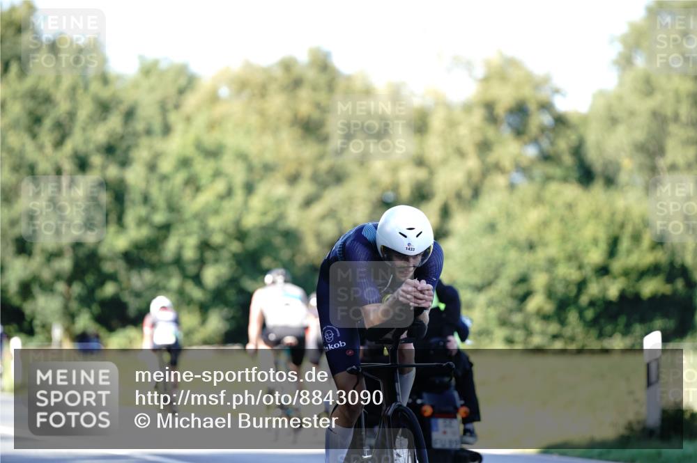 07.09.2025 - 19. Norderstedt Triathlon Michael Burmester http://msf.ph/oto/8843090 07.09.2025 15:52:55 Radfahren 1433, 1582, 1586, 1612 meine-sportfotos.de