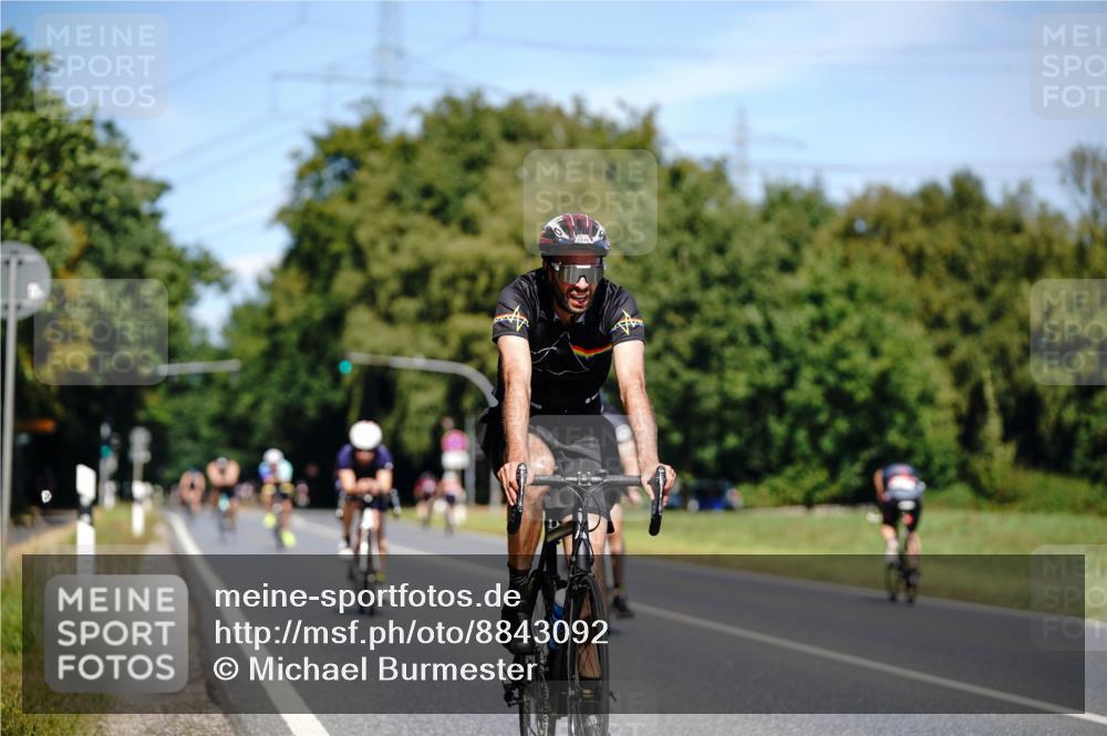 07.09.2025 - 19. Norderstedt Triathlon Michael Burmester http://msf.ph/oto/8843092 07.09.2025 12:57:49 Radfahren 318, 777, 841, 1238, 1317 meine-sportfotos.de