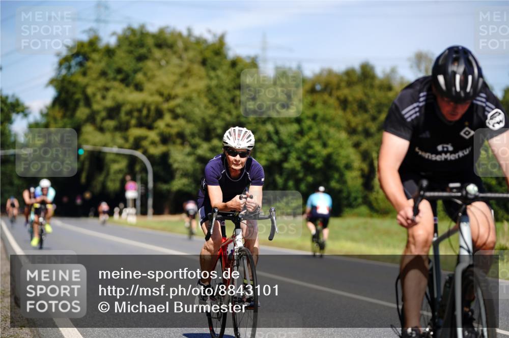 07.09.2025 - 19. Norderstedt Triathlon Michael Burmester http://msf.ph/oto/8843101 07.09.2025 12:57:51 Radfahren 777, 1238, 1317 meine-sportfotos.de