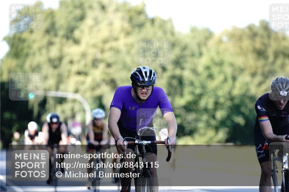 07.09.2025 - 19. Norderstedt Triathlon Michael Burmester http://msf.ph/oto/8843115 07.09.2025 15:53:03 Radfahren 396, 870, 929, 1063, 1409, 1435, 1452, 1614 meine-sportfotos.de
