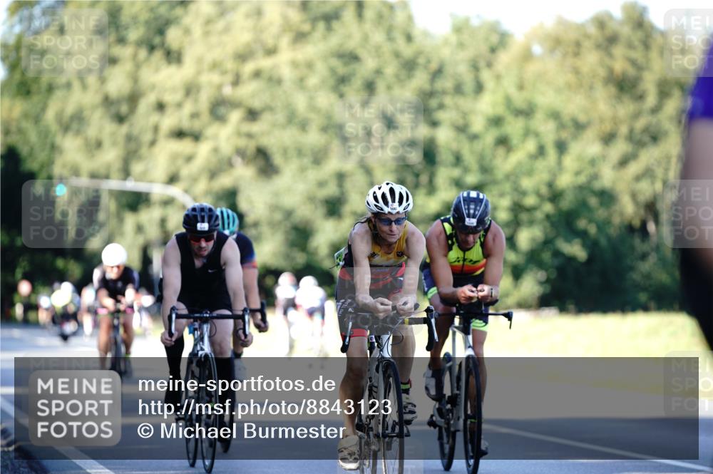07.09.2025 - 19. Norderstedt Triathlon Michael Burmester http://msf.ph/oto/8843123 07.09.2025 15:53:04 Radfahren 396, 870, 929, 1063, 1095, 1409, 1435, 1452, 1614 meine-sportfotos.de