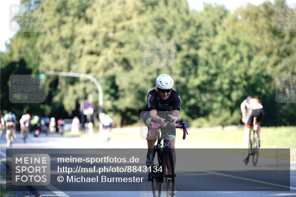 07.09.2025 - 19. Norderstedt Triathlon Michael Burmester http://msf.ph/oto/8843134 07.09.2025 15:53:05 Radfahren 396, 870, 929, 1063, 1095, 1409, 1435, 1452, 1614 meine-sportfotos.de