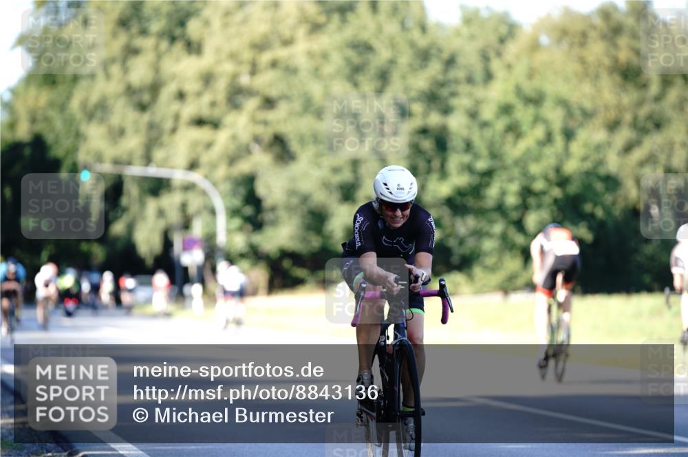 07.09.2025 - 19. Norderstedt Triathlon Michael Burmester http://msf.ph/oto/8843136 07.09.2025 15:53:05 Radfahren 396, 870, 929, 1063, 1095, 1409, 1435, 1452, 1614 meine-sportfotos.de