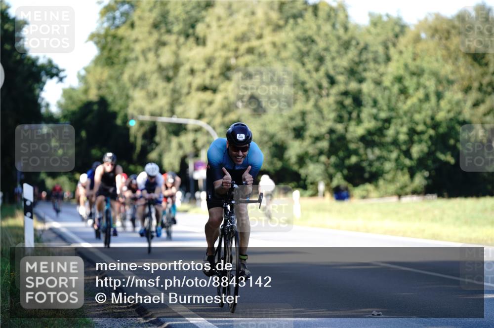 07.09.2025 - 19. Norderstedt Triathlon Michael Burmester http://msf.ph/oto/8843142 07.09.2025 15:53:10 Radfahren 1095, 1584, 1625 meine-sportfotos.de