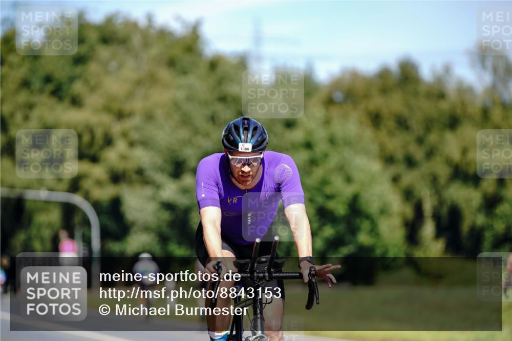 07.09.2025 - 19. Norderstedt Triathlon Michael Burmester http://msf.ph/oto/8843153 07.09.2025 12:58:22 Radfahren 1388 meine-sportfotos.de