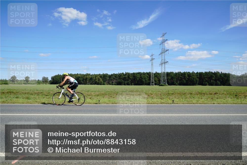 07.09.2025 - 19. Norderstedt Triathlon Michael Burmester http://msf.ph/oto/8843158 07.09.2025 14:42:16 Radfahren 411, 1000, 1491 meine-sportfotos.de