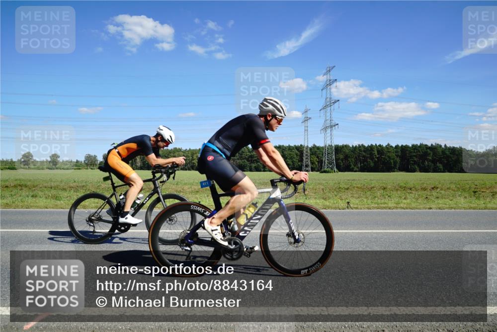 07.09.2025 - 19. Norderstedt Triathlon Michael Burmester http://msf.ph/oto/8843164 07.09.2025 14:42:17 Radfahren 411, 1000, 1491 meine-sportfotos.de