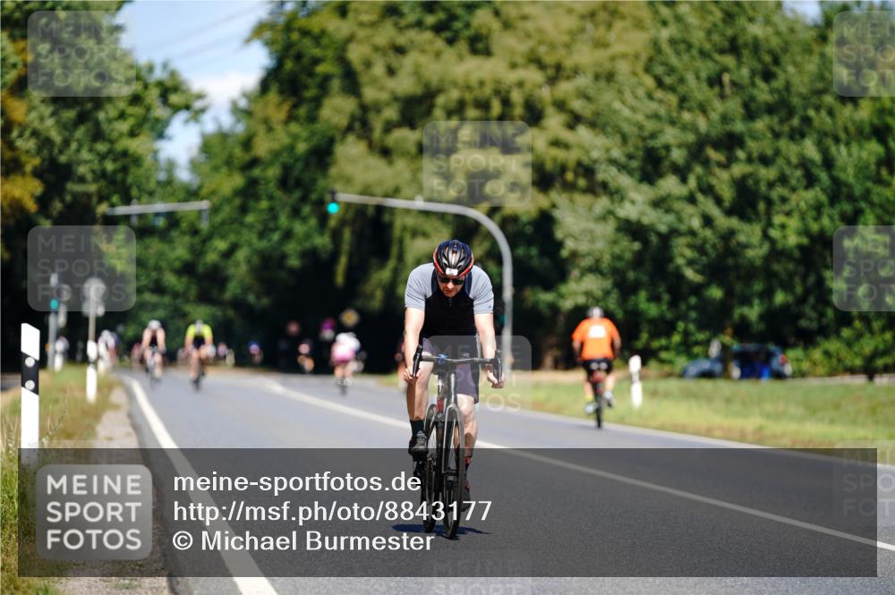 07.09.2025 - 19. Norderstedt Triathlon Michael Burmester http://msf.ph/oto/8843177 07.09.2025 12:58:35 Radfahren 346 meine-sportfotos.de