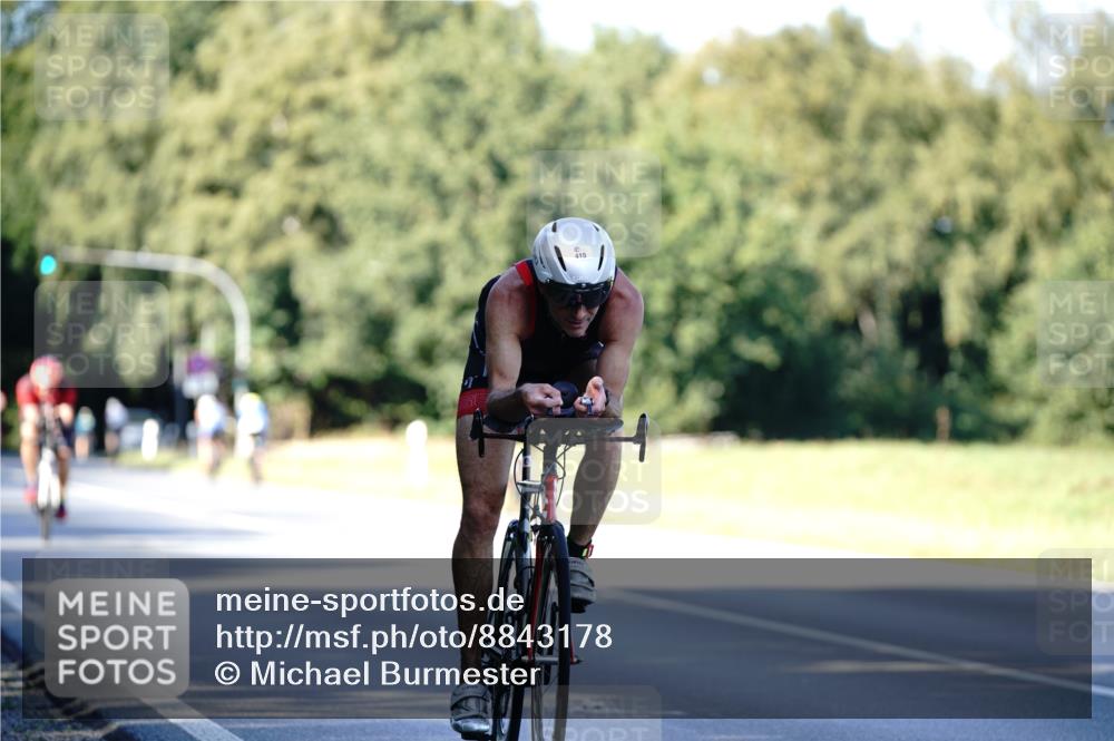07.09.2025 - 19. Norderstedt Triathlon Michael Burmester http://msf.ph/oto/8843178 07.09.2025 15:53:17 Radfahren 415, 496, 497, 524, 886, 890, 1537 meine-sportfotos.de
