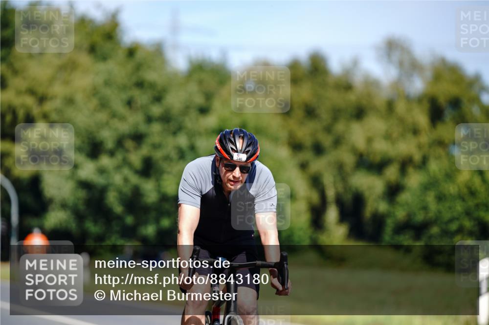 07.09.2025 - 19. Norderstedt Triathlon Michael Burmester http://msf.ph/oto/8843180 07.09.2025 12:58:37 Radfahren 346 meine-sportfotos.de