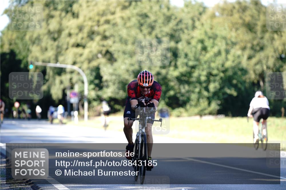 07.09.2025 - 19. Norderstedt Triathlon Michael Burmester http://msf.ph/oto/8843185 07.09.2025 15:53:19 Radfahren 415, 418, 497 meine-sportfotos.de