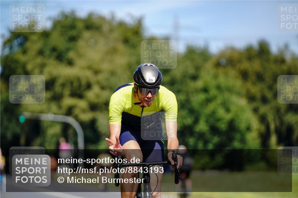 07.09.2025 - 19. Norderstedt Triathlon Michael Burmester http://msf.ph/oto/8843193 07.09.2025 12:58:47 Radfahren 275 meine-sportfotos.de