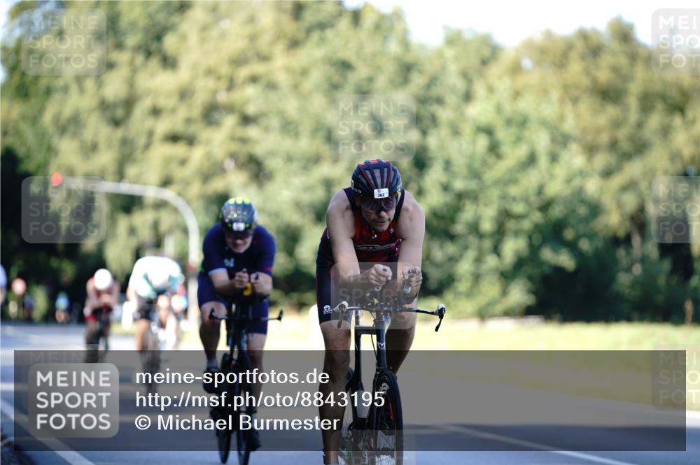07.09.2025 - 19. Norderstedt Triathlon Michael Burmester http://msf.ph/oto/8843195 07.09.2025 15:53:26 Radfahren 362, 864, 953 meine-sportfotos.de
