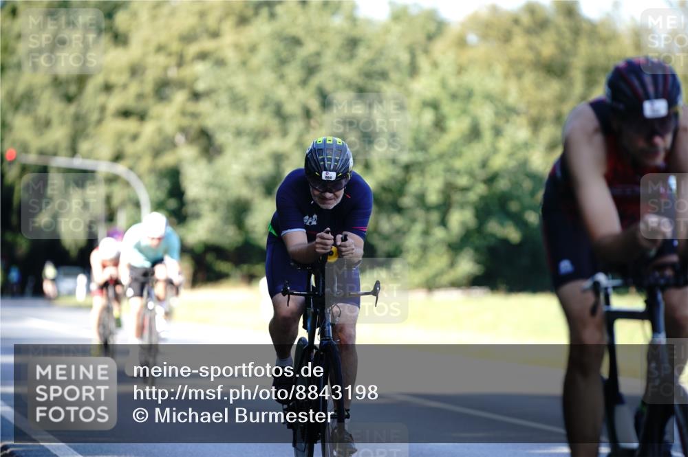 07.09.2025 - 19. Norderstedt Triathlon Michael Burmester http://msf.ph/oto/8843198 07.09.2025 15:53:27 Radfahren 362, 505, 864, 953 meine-sportfotos.de