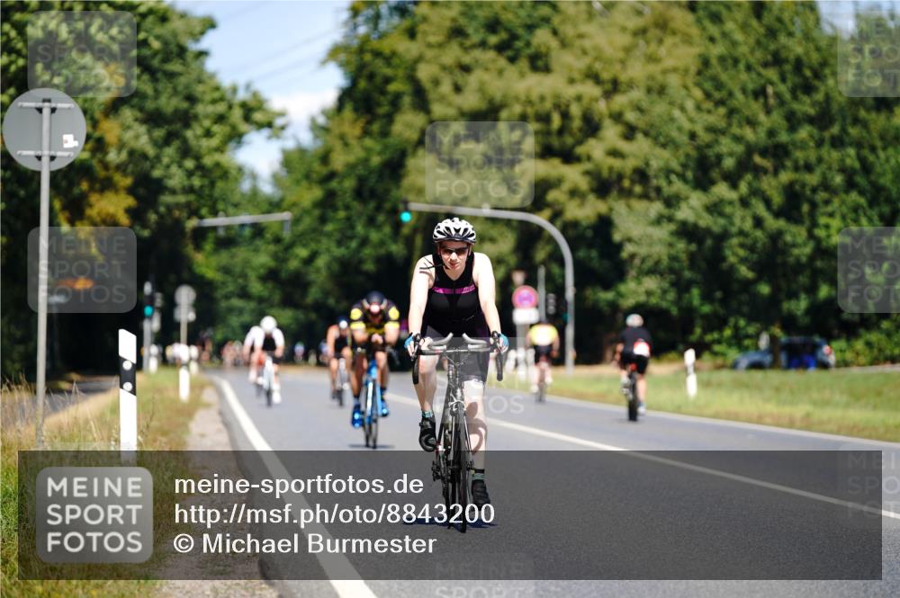 07.09.2025 - 19. Norderstedt Triathlon Michael Burmester http://msf.ph/oto/8843200 07.09.2025 12:58:50 Radfahren 275, 307 meine-sportfotos.de