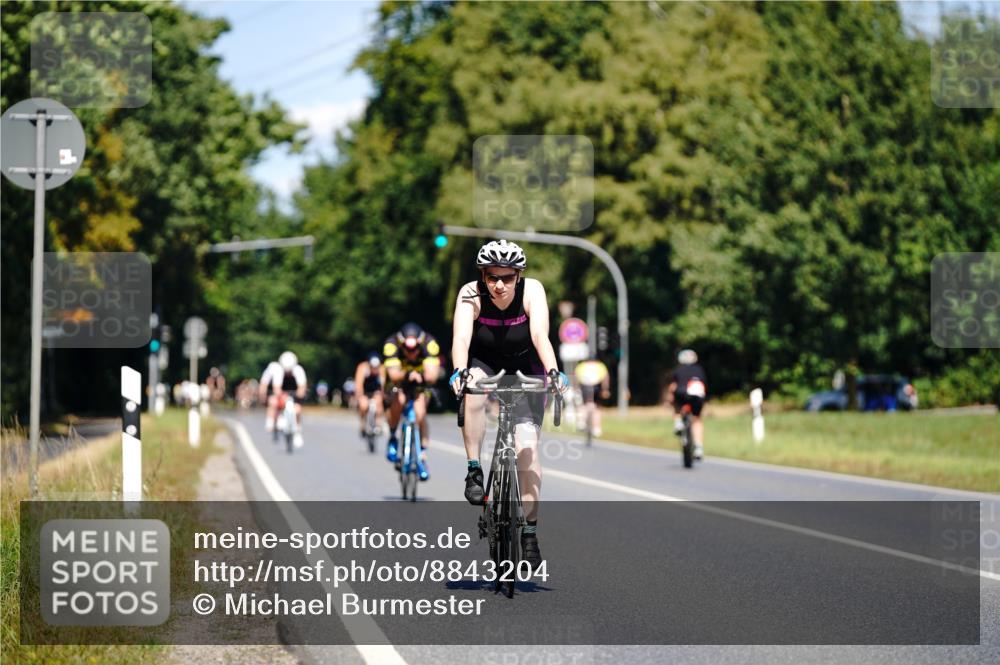 07.09.2025 - 19. Norderstedt Triathlon Michael Burmester http://msf.ph/oto/8843204 07.09.2025 12:58:50 Radfahren 275, 307 meine-sportfotos.de
