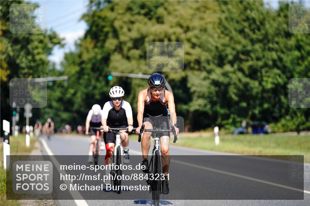 07.09.2025 - 19. Norderstedt Triathlon Michael Burmester http://msf.ph/oto/8843231 07.09.2025 12:58:58 Radfahren 1221, 1360 meine-sportfotos.de