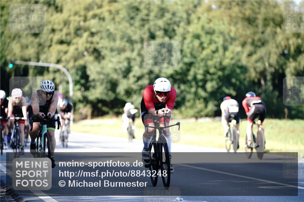 07.09.2025 - 19. Norderstedt Triathlon Michael Burmester http://msf.ph/oto/8843248 07.09.2025 15:53:47 Radfahren 507, 1072, 1084, 1427 meine-sportfotos.de