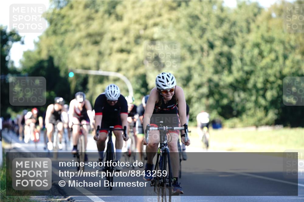 07.09.2025 - 19. Norderstedt Triathlon Michael Burmester http://msf.ph/oto/8843259 07.09.2025 15:53:49 Radfahren 507, 931, 952, 1053, 1072, 1091, 1427, 1553, 1577 meine-sportfotos.de