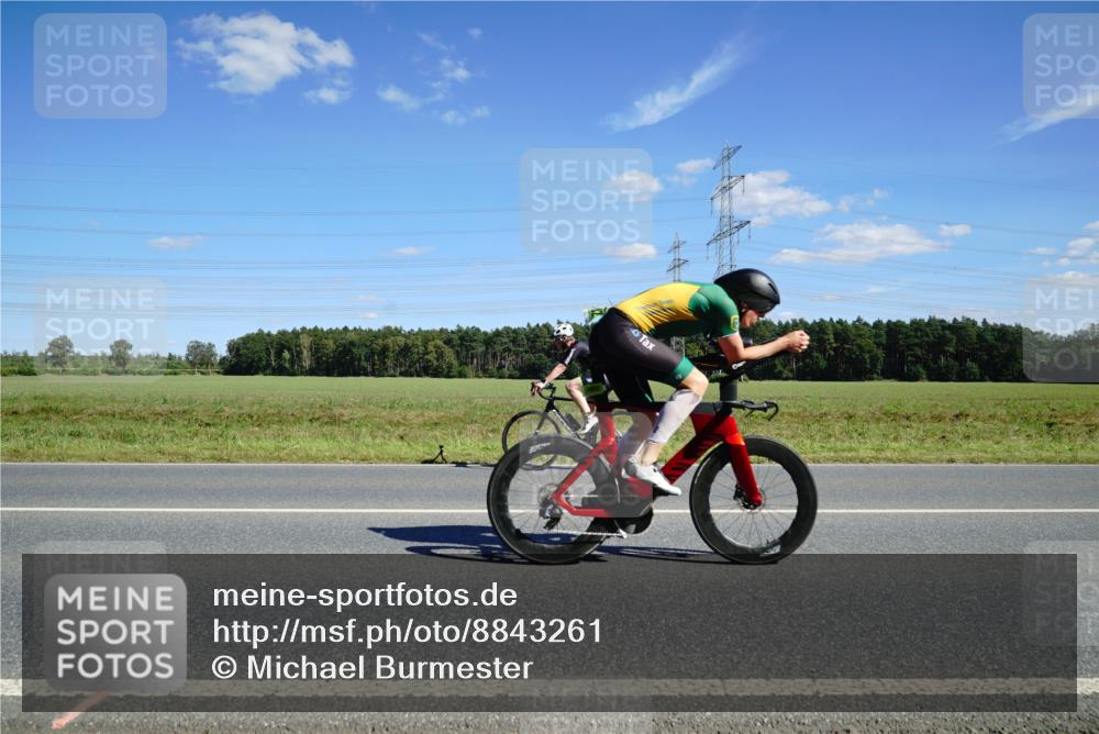 07.09.2025 - 19. Norderstedt Triathlon Michael Burmester http://msf.ph/oto/8843261 07.09.2025 14:42:53 Radfahren 1408, 1457, 1502 meine-sportfotos.de