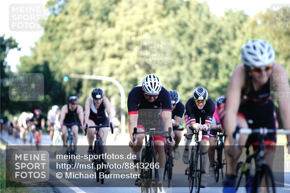 07.09.2025 - 19. Norderstedt Triathlon Michael Burmester http://msf.ph/oto/8843266 07.09.2025 15:53:50 Radfahren 507, 542, 889, 931, 952, 1053, 1072, 1091, 1427, 1553, 1577 meine-sportfotos.de