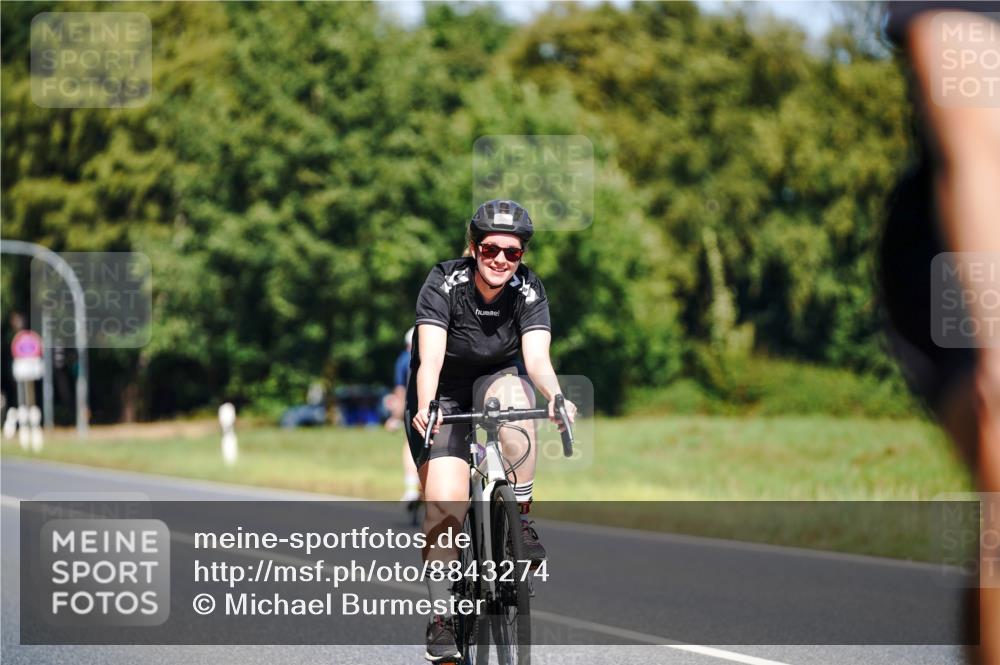 07.09.2025 - 19. Norderstedt Triathlon Michael Burmester http://msf.ph/oto/8843274 07.09.2025 12:59:17 Radfahren 355, 1215 meine-sportfotos.de