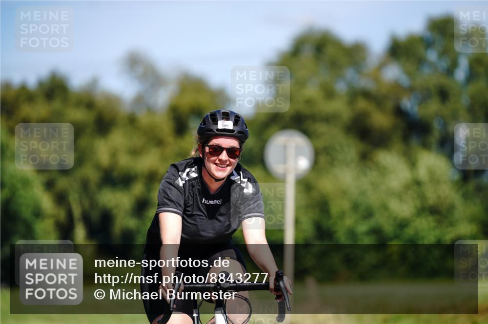 07.09.2025 - 19. Norderstedt Triathlon Michael Burmester http://msf.ph/oto/8843277 07.09.2025 12:59:18 Radfahren 355, 1215 meine-sportfotos.de