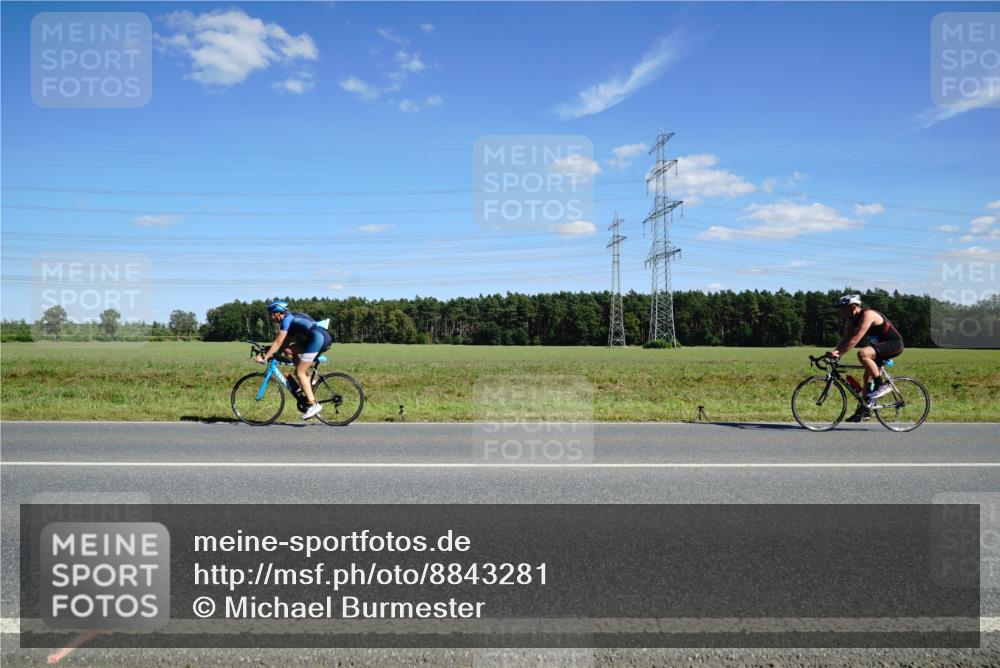07.09.2025 - 19. Norderstedt Triathlon Michael Burmester http://msf.ph/oto/8843281 07.09.2025 14:42:58 Radfahren 1457 meine-sportfotos.de