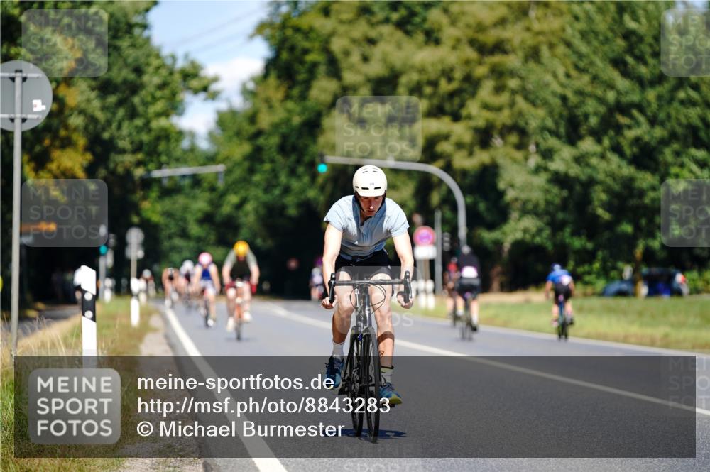 07.09.2025 - 19. Norderstedt Triathlon Michael Burmester http://msf.ph/oto/8843283 07.09.2025 12:59:31 Radfahren 790 meine-sportfotos.de