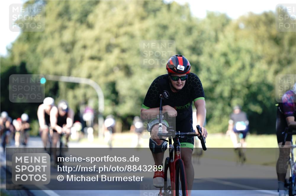 07.09.2025 - 19. Norderstedt Triathlon Michael Burmester http://msf.ph/oto/8843289 07.09.2025 15:53:55 Radfahren 493, 542, 873, 889, 952, 955, 1053, 1083, 1091, 1619 meine-sportfotos.de