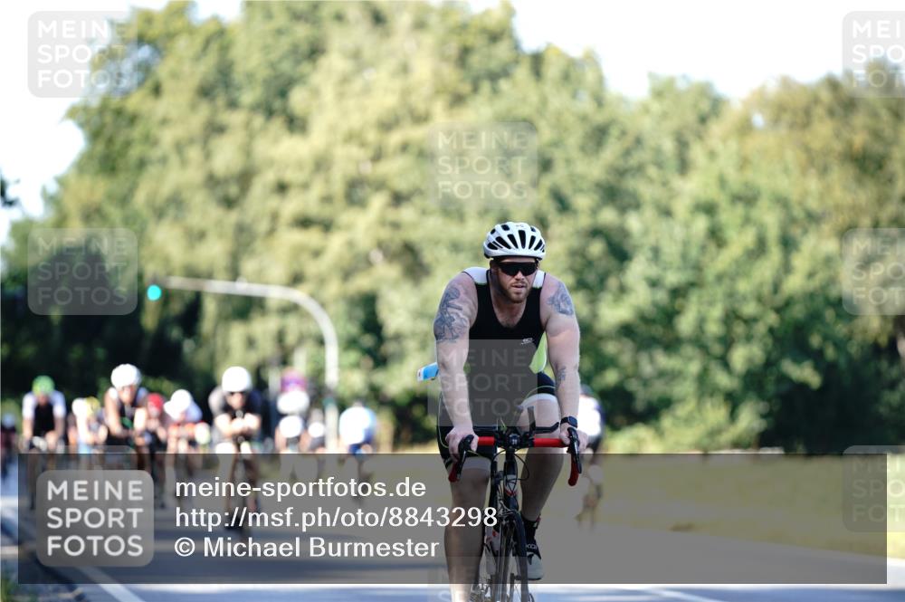 07.09.2025 - 19. Norderstedt Triathlon Michael Burmester http://msf.ph/oto/8843298 07.09.2025 15:53:57 Radfahren 493, 871, 873, 955, 1083, 1619 meine-sportfotos.de