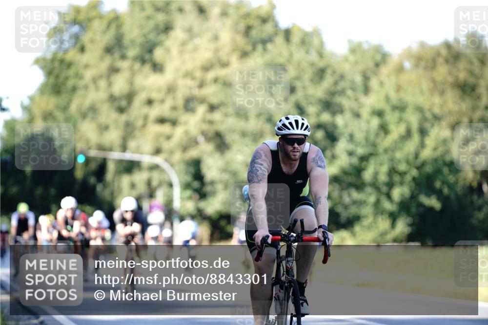 07.09.2025 - 19. Norderstedt Triathlon Michael Burmester http://msf.ph/oto/8843301 07.09.2025 15:53:58 Radfahren 871, 873, 1083, 1554, 1619 meine-sportfotos.de