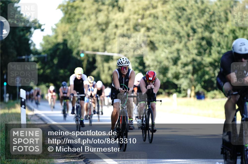 07.09.2025 - 19. Norderstedt Triathlon Michael Burmester http://msf.ph/oto/8843310 07.09.2025 15:54:00 Radfahren 461, 534, 547, 871, 949, 1554, 1619 meine-sportfotos.de