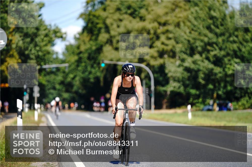 07.09.2025 - 19. Norderstedt Triathlon Michael Burmester http://msf.ph/oto/8843311 07.09.2025 12:59:46 Radfahren 272, 1271, 1295 meine-sportfotos.de