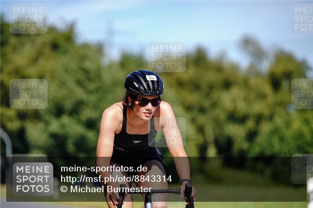 07.09.2025 - 19. Norderstedt Triathlon Michael Burmester http://msf.ph/oto/8843314 07.09.2025 12:59:48 Radfahren 272 meine-sportfotos.de