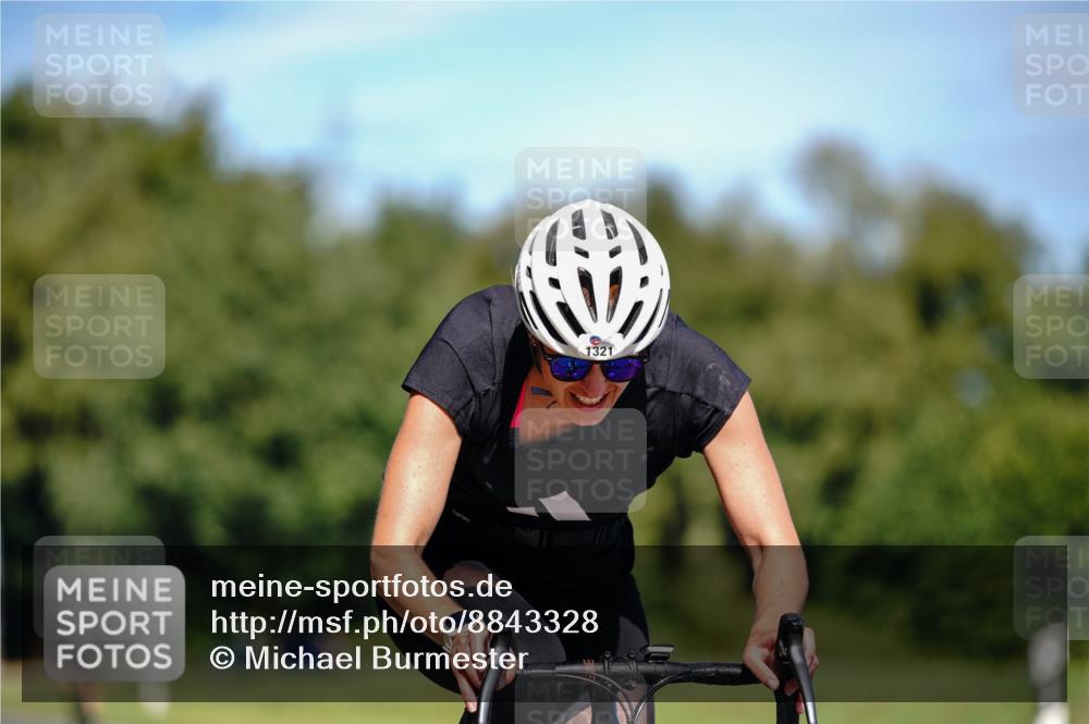 07.09.2025 - 19. Norderstedt Triathlon Michael Burmester http://msf.ph/oto/8843328 07.09.2025 12:59:58 Radfahren 1321 meine-sportfotos.de
