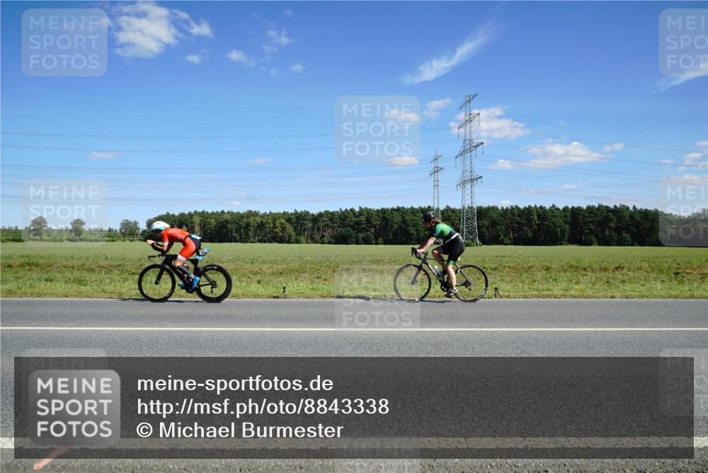 07.09.2025 - 19. Norderstedt Triathlon Michael Burmester http://msf.ph/oto/8843338 07.09.2025 14:43:18 Radfahren 983, 1025 meine-sportfotos.de