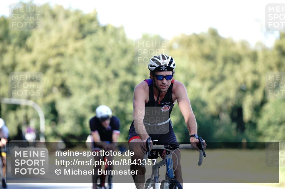 07.09.2025 - 19. Norderstedt Triathlon Michael Burmester http://msf.ph/oto/8843357 07.09.2025 15:54:12 Radfahren 544, 1411, 1561, 1592 meine-sportfotos.de