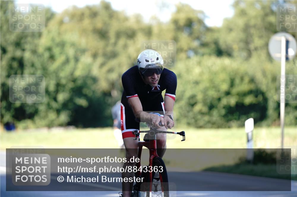 07.09.2025 - 19. Norderstedt Triathlon Michael Burmester http://msf.ph/oto/8843363 07.09.2025 15:54:13 Radfahren 544, 1411, 1561, 1592 meine-sportfotos.de