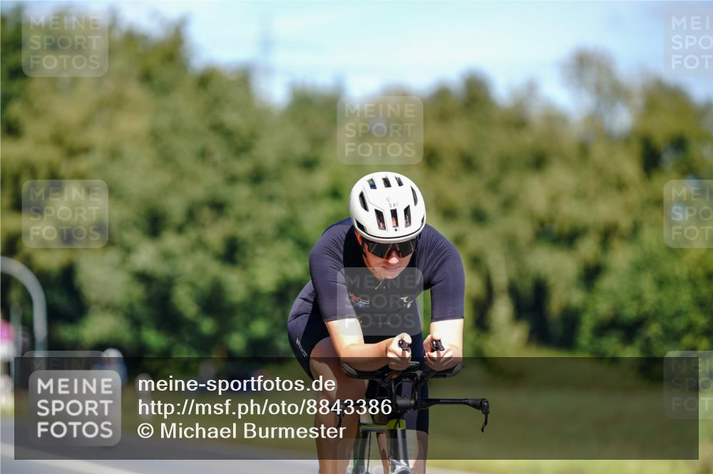 07.09.2025 - 19. Norderstedt Triathlon Michael Burmester http://msf.ph/oto/8843386 07.09.2025 13:00:40 Radfahren 1344 meine-sportfotos.de
