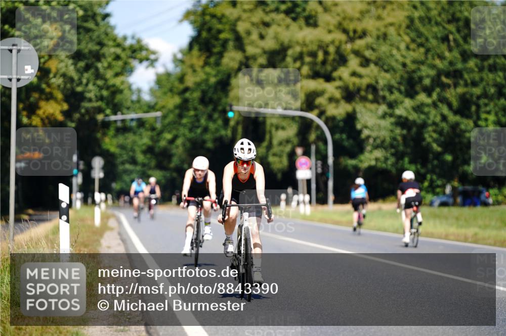 07.09.2025 - 19. Norderstedt Triathlon Michael Burmester http://msf.ph/oto/8843390 07.09.2025 13:00:42 Radfahren 1344, 1374 meine-sportfotos.de