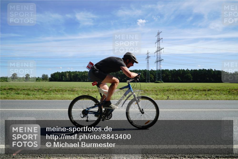 07.09.2025 - 19. Norderstedt Triathlon Michael Burmester http://msf.ph/oto/8843400 07.09.2025 12:38:10 Radfahren 781, 1290 meine-sportfotos.de