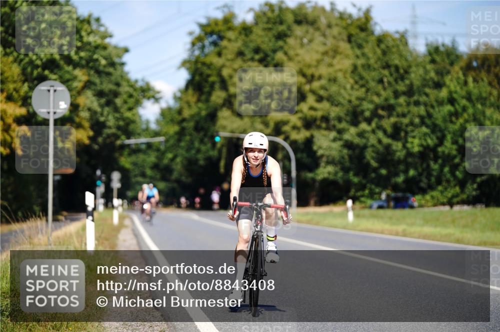 07.09.2025 - 19. Norderstedt Triathlon Michael Burmester http://msf.ph/oto/8843408 07.09.2025 13:00:45 Radfahren 175, 1374 meine-sportfotos.de